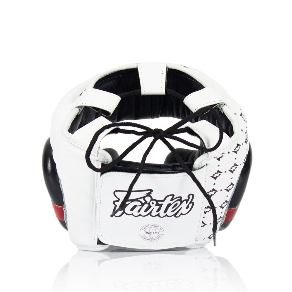 Боксерский шлем Fairtex HG10 белый