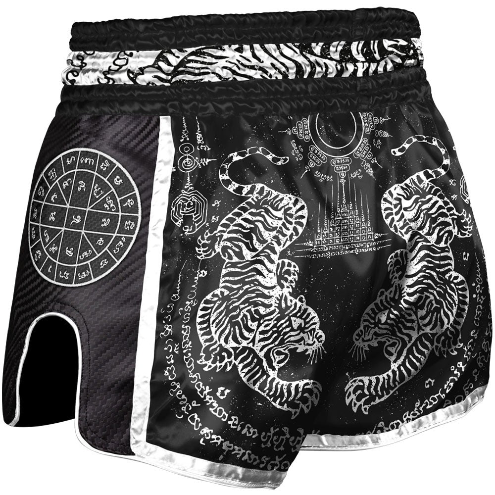 Шорты для Muay-Thai 8 Weapons Sak Yant Tigers чёрные