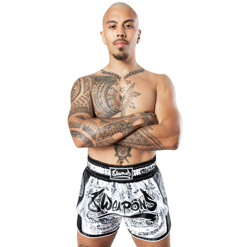 Шорты для Muay-Thai 8 Weapons Sak Yant Tigers белые