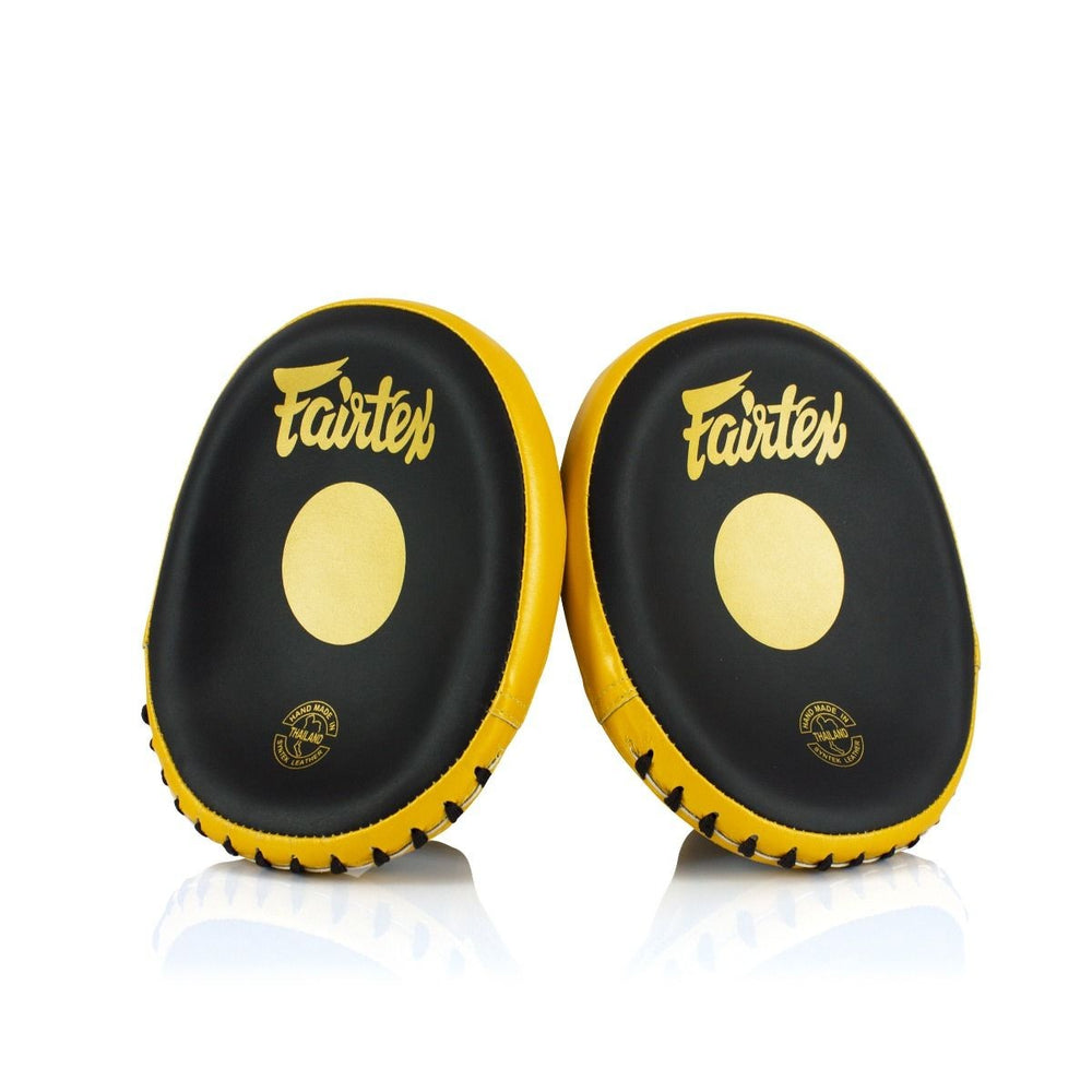 Боксерские лапы Fairtex FMV15 Черно- золотые