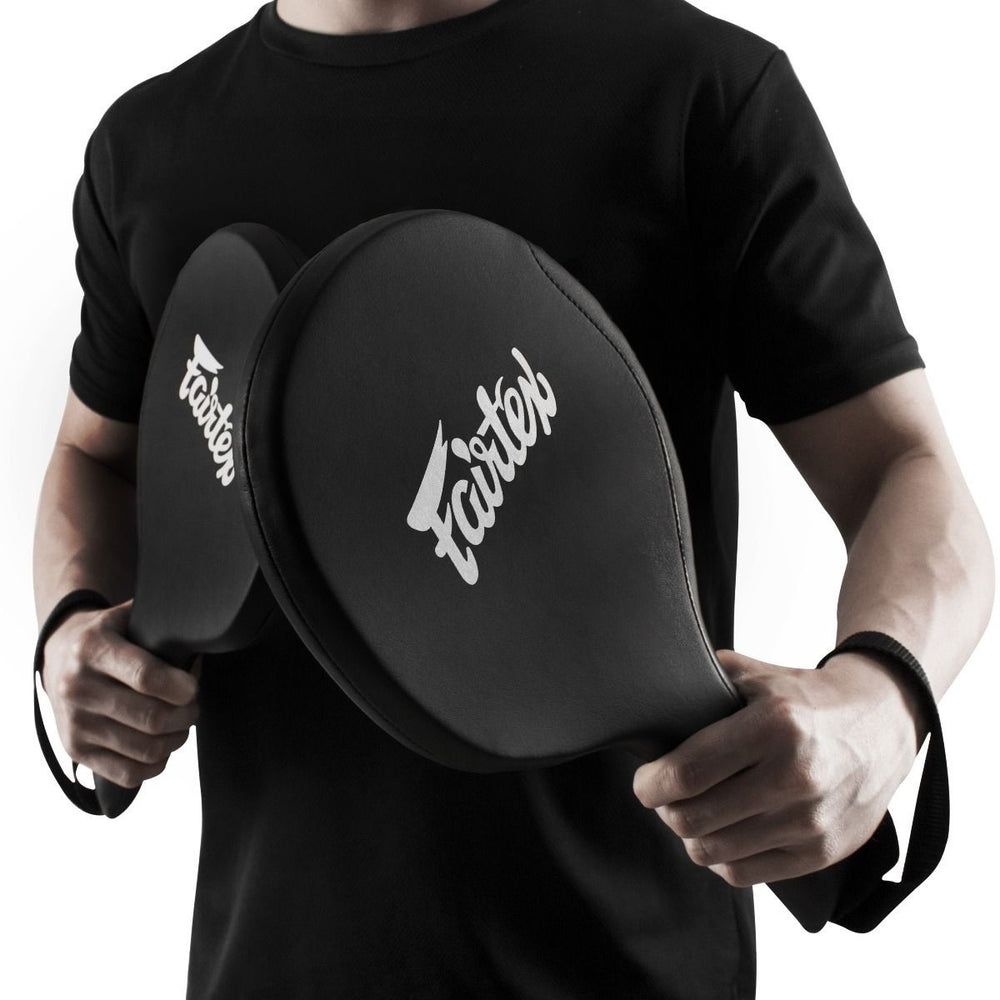Ракетки боксерские Fairtex BXP1 черные