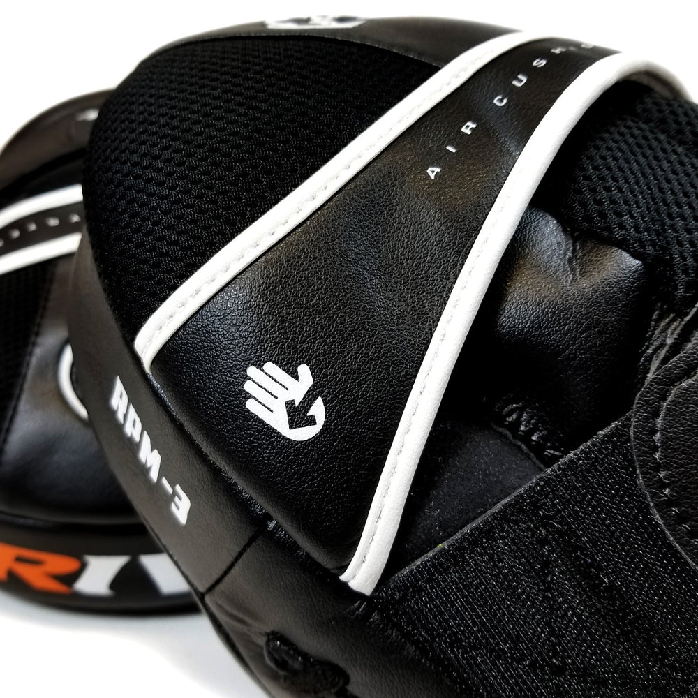 Боксерские лапы Rival Air Punch Mitts 2.0 RPM3