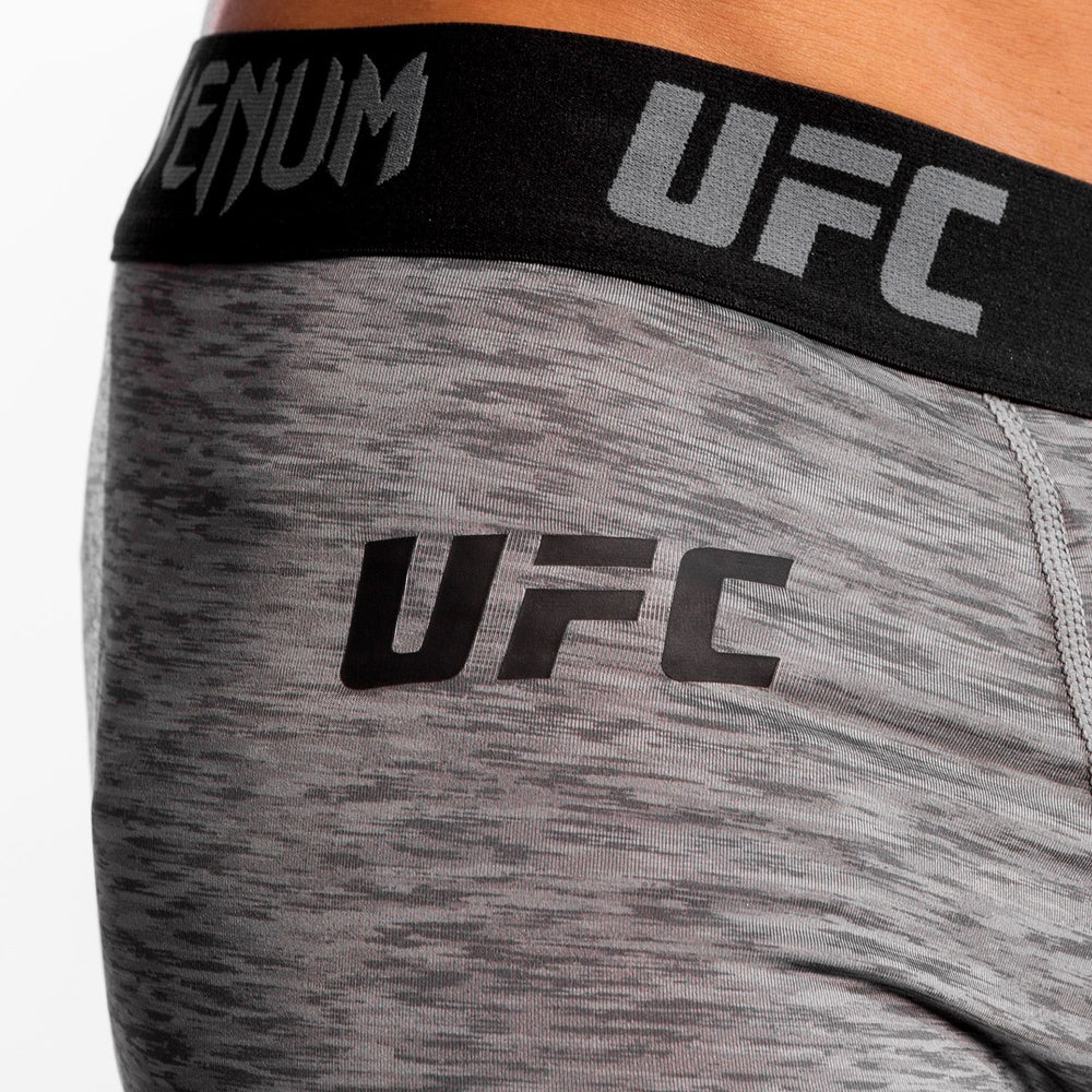 Боксерки Venum UFC Authentic Fight Week Серые