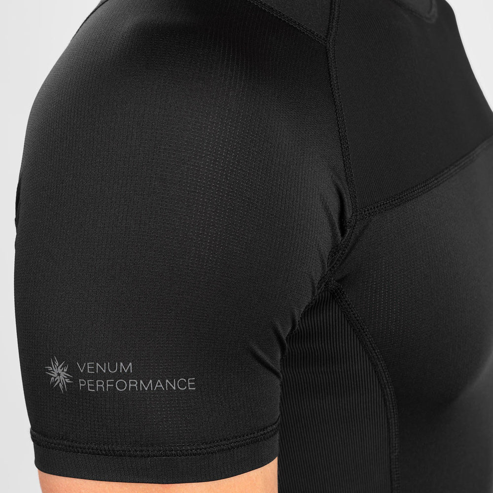 Рашгард Venum G-Fit AIR с коротким рукавом Черный