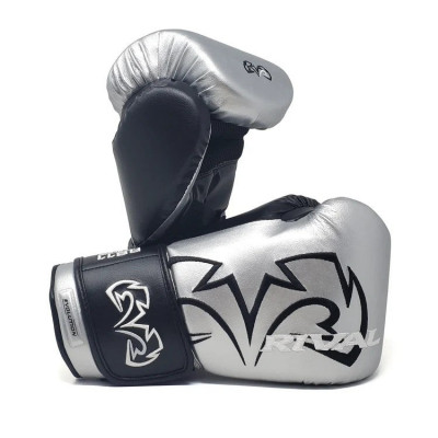 Боксерские перчатки Rival RB11 Evolution Серебряные
