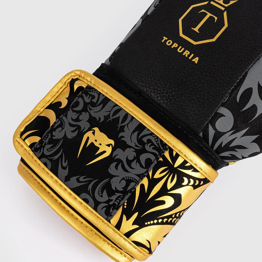 Перчатки боксерские Venum x Ilia Topuria Unmatched Черно-золотые