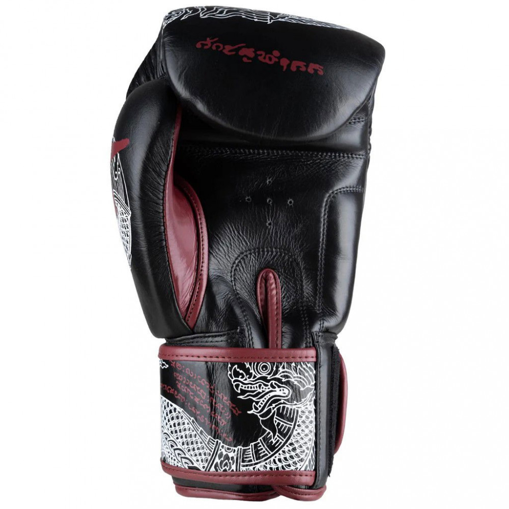 Перчатки боксерские 8 Weapons Sak Yant Naga Черные