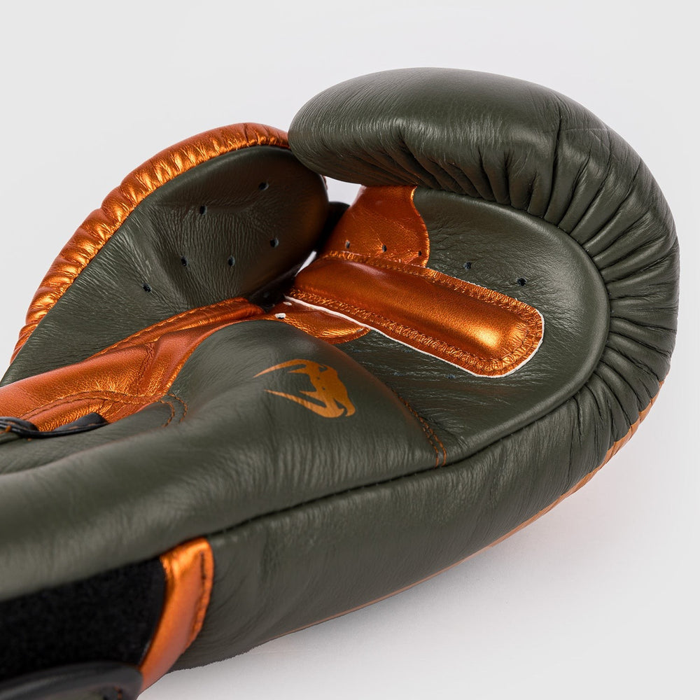 Перчатки боксерские Venum Giant 3.0 Хаки