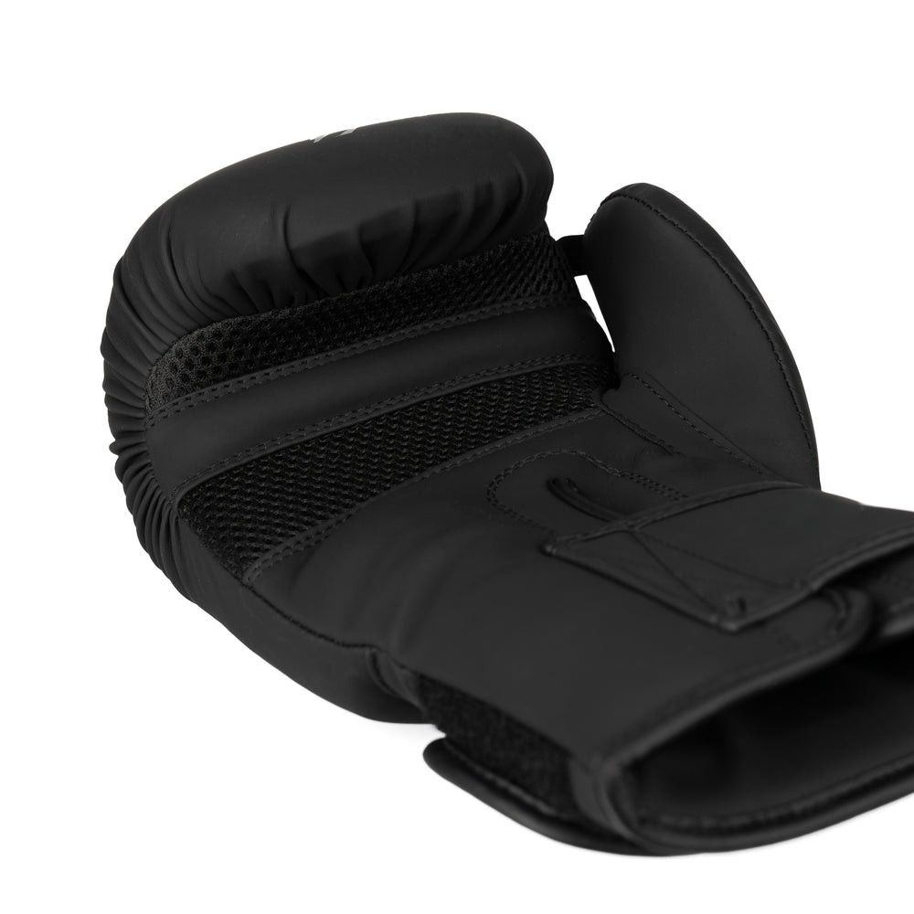 Боксерские перчатки StormCloud Bolt 2.5 черные