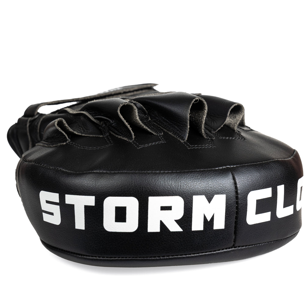 Боксерские лапы StormCloud Thai Strike черные