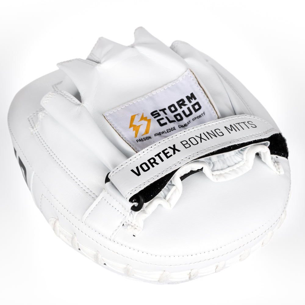 Боксерские лапы StormCloud Vortex белые