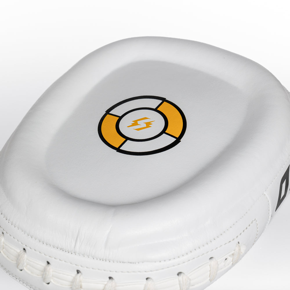 Боксерские лапы StormCloud Vortex белые