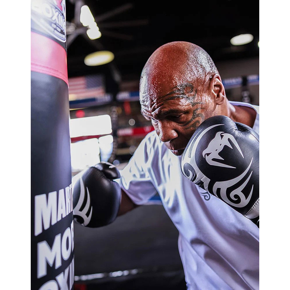 Перчатки боксерские Venum Mike Tyson Replica Черно-белые