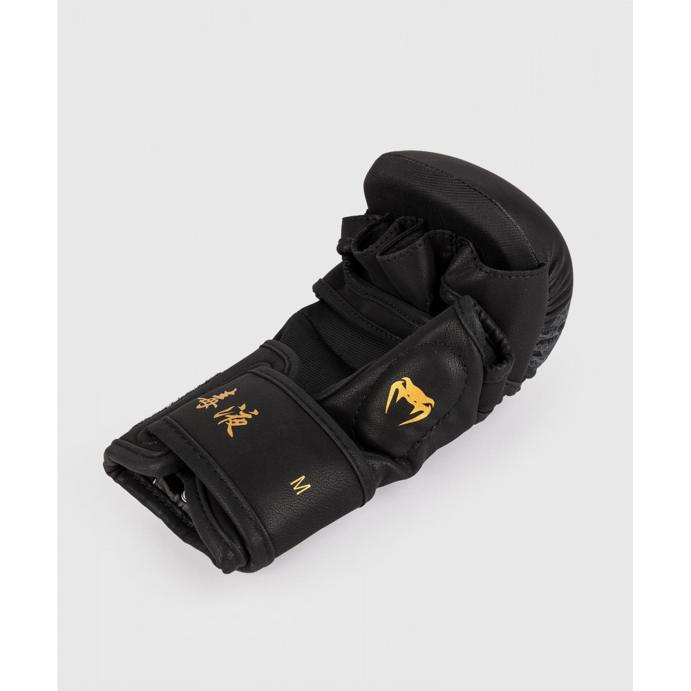 Перчатки для MMA Venum Serpenti Черные
