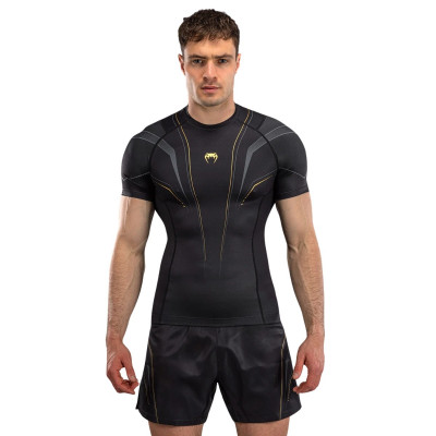Рашгард Venum Streamline Черно/Золотой с коротким рукавом